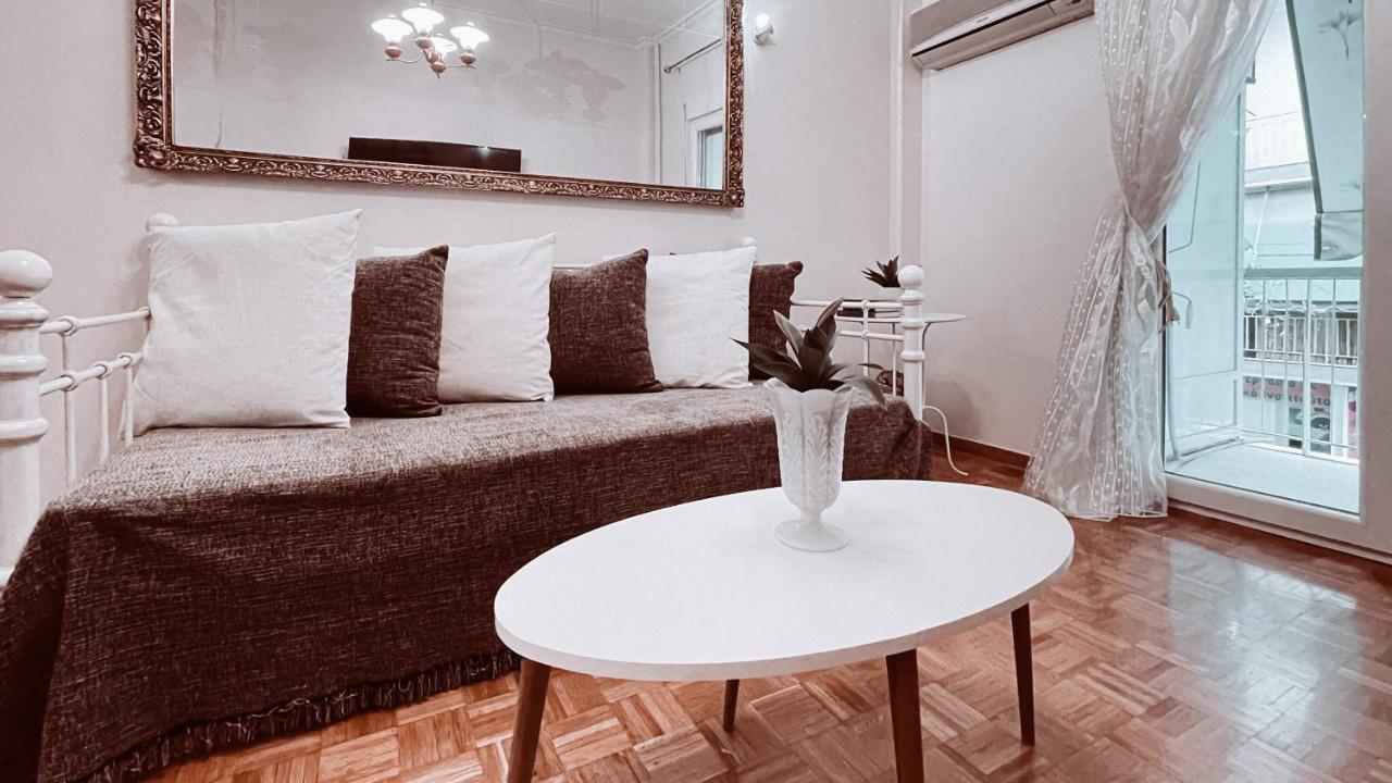 Vintage 2-Bedroom Apt In The Heart Of The City Athènes Extérieur photo