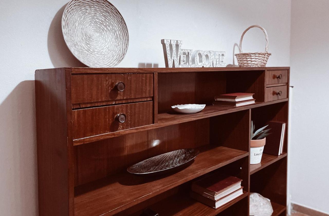 Vintage 2-Bedroom Apt In The Heart Of The City Athènes Extérieur photo